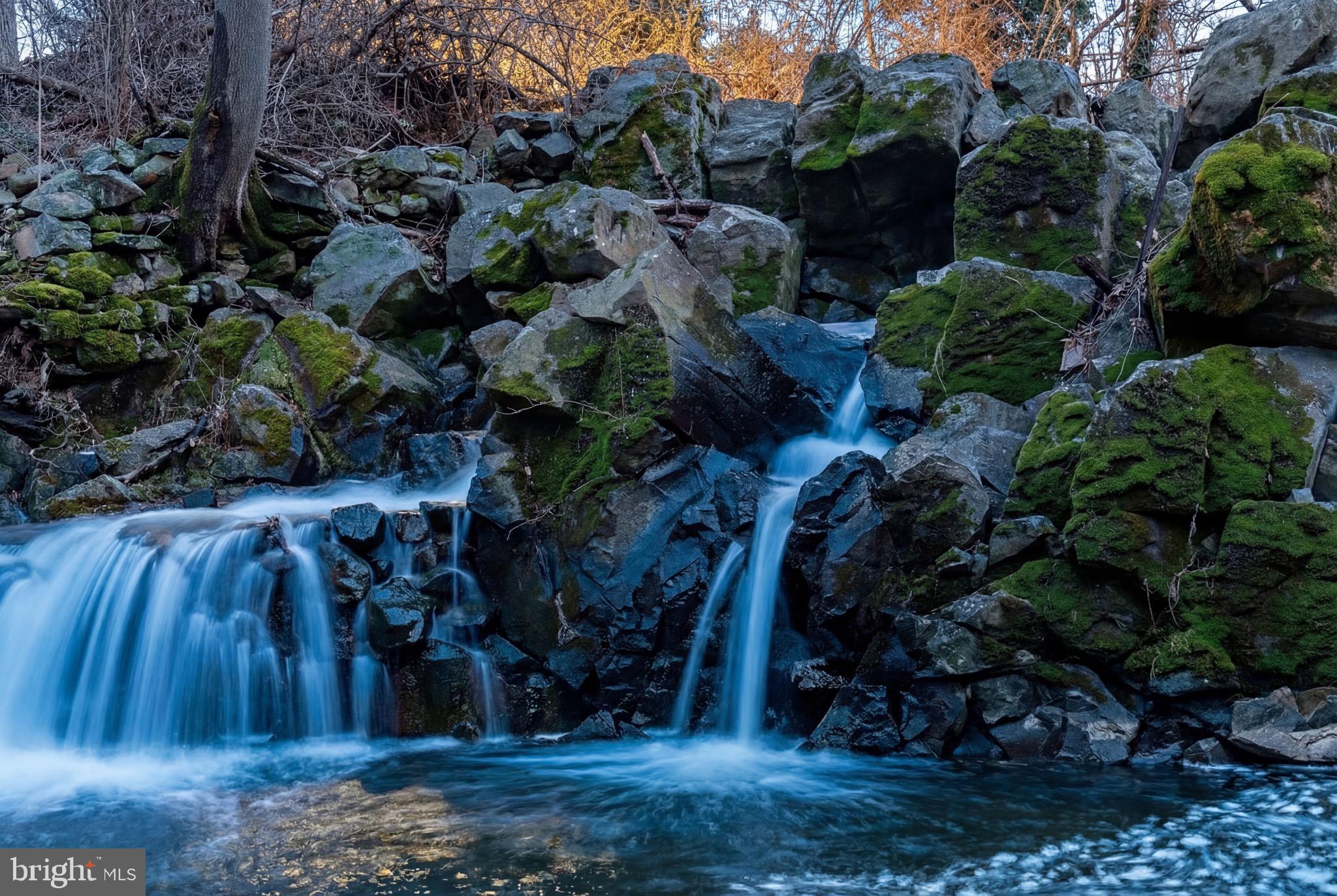 THE ENCLAVE - Residential