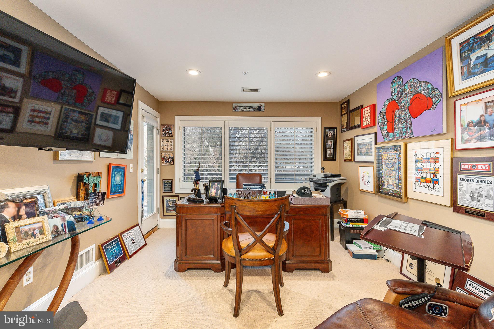 THE ENCLAVE - Residential