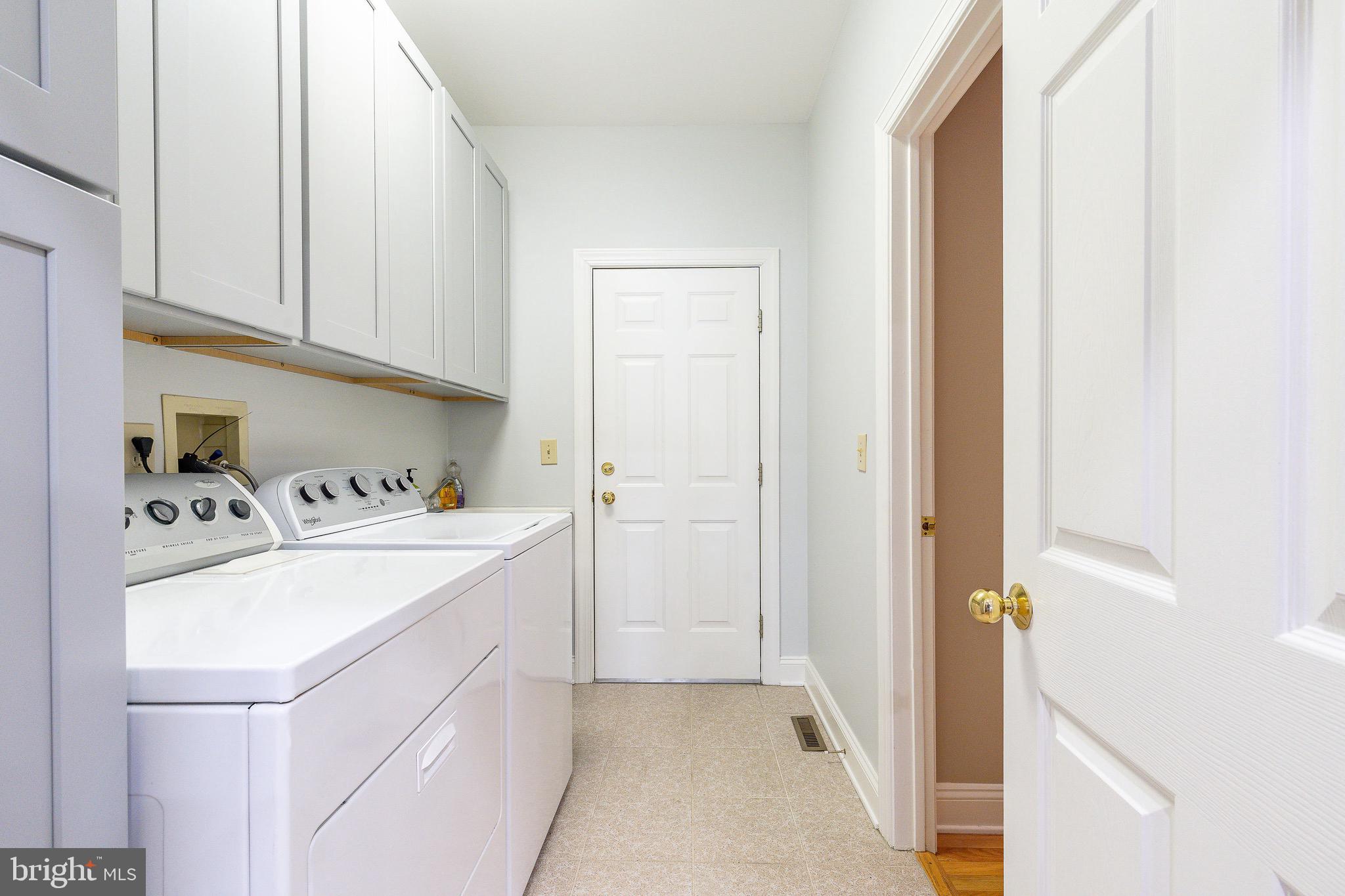 THE ENCLAVE - Residential