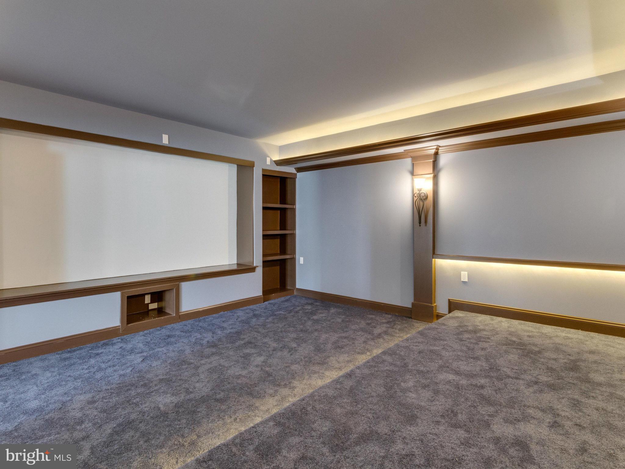 FAIRWAY MANOR ESTATES - Residential