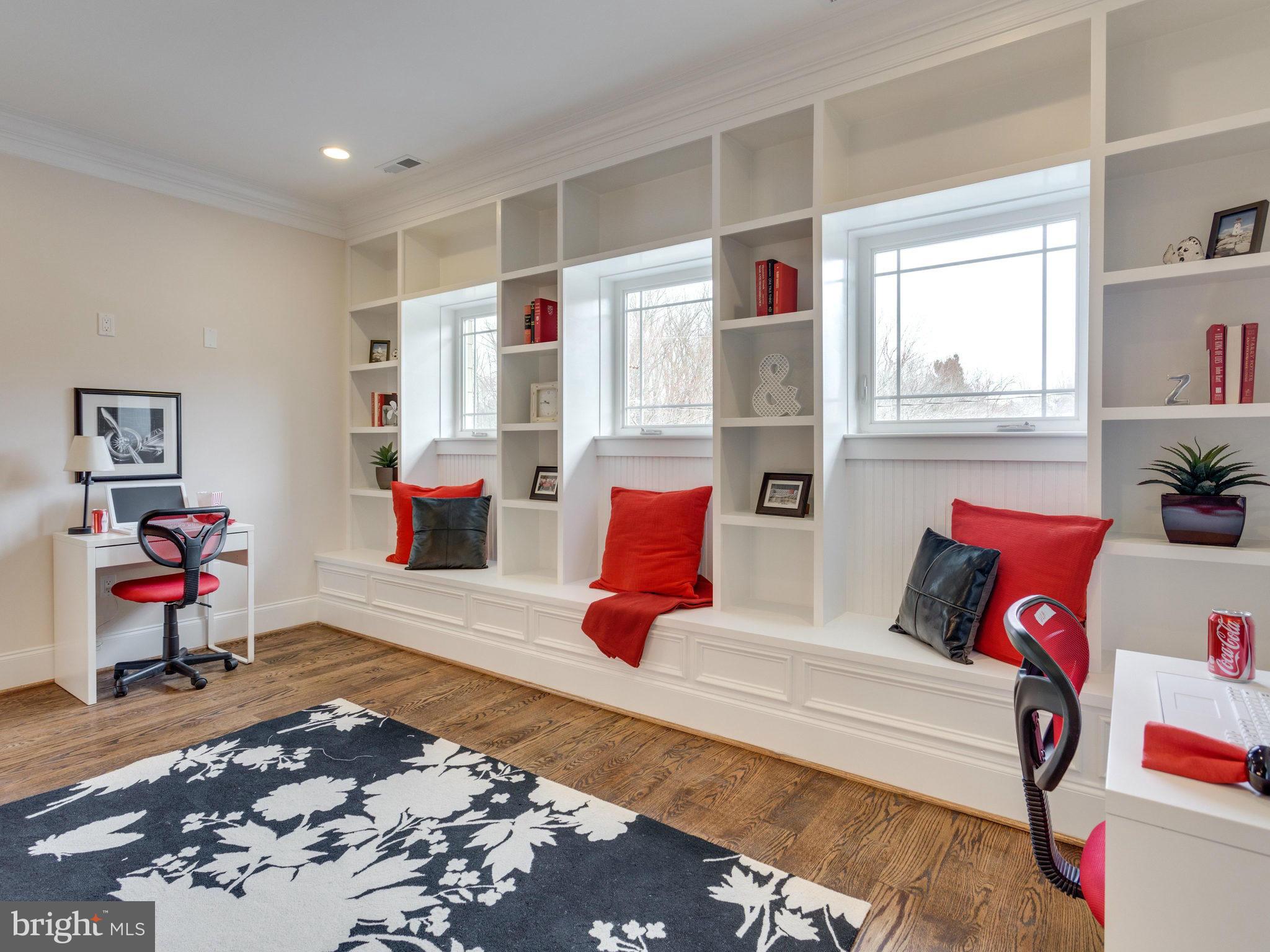 FAIRWAY MANOR ESTATES - Residential