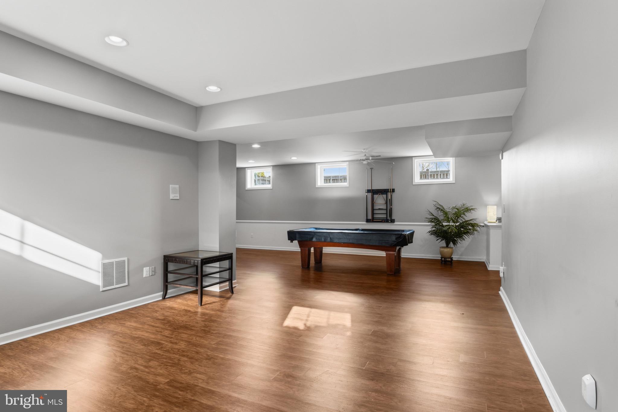 JOHN LEARY - Residential