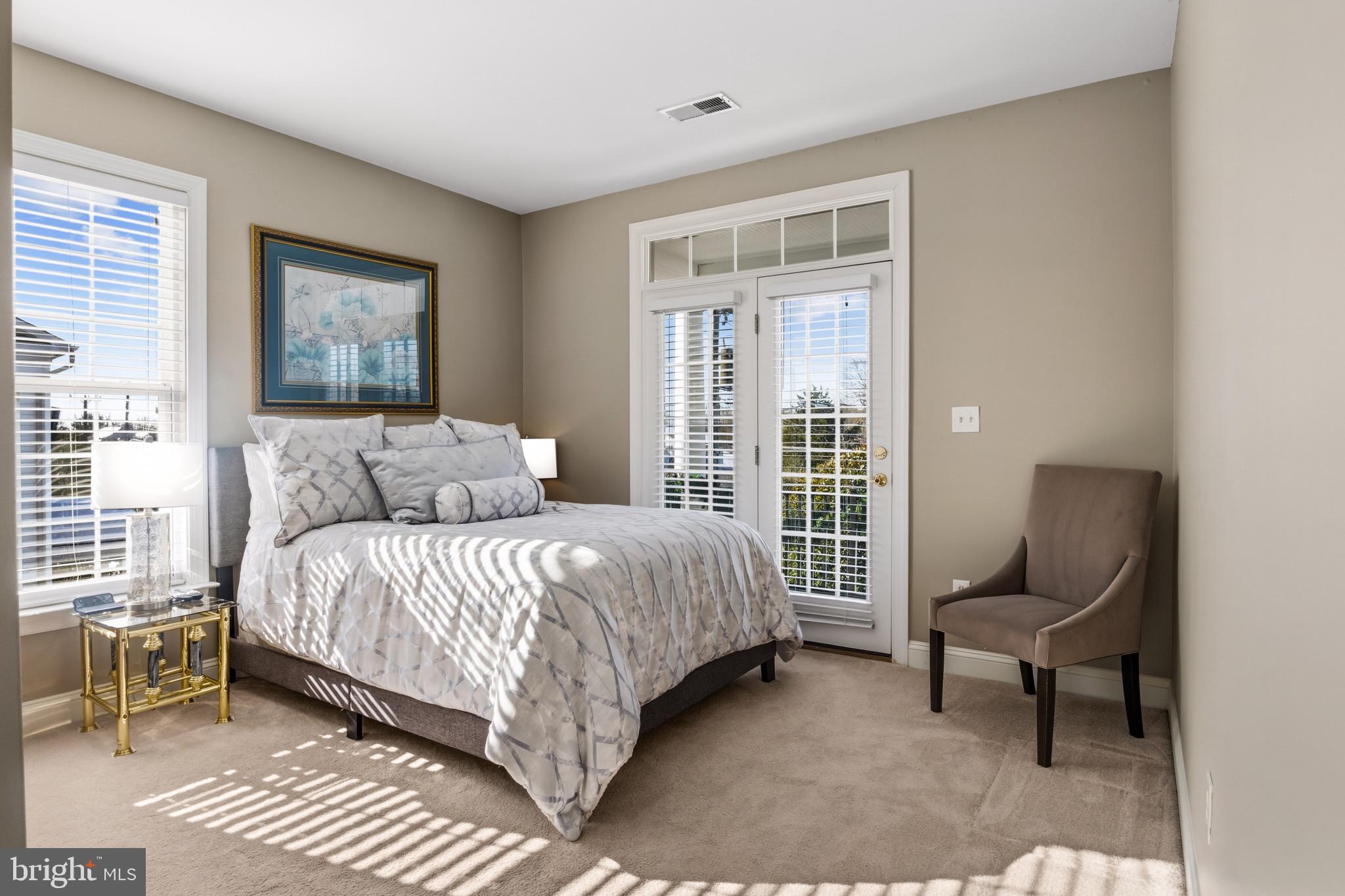 JOHN LEARY - Residential