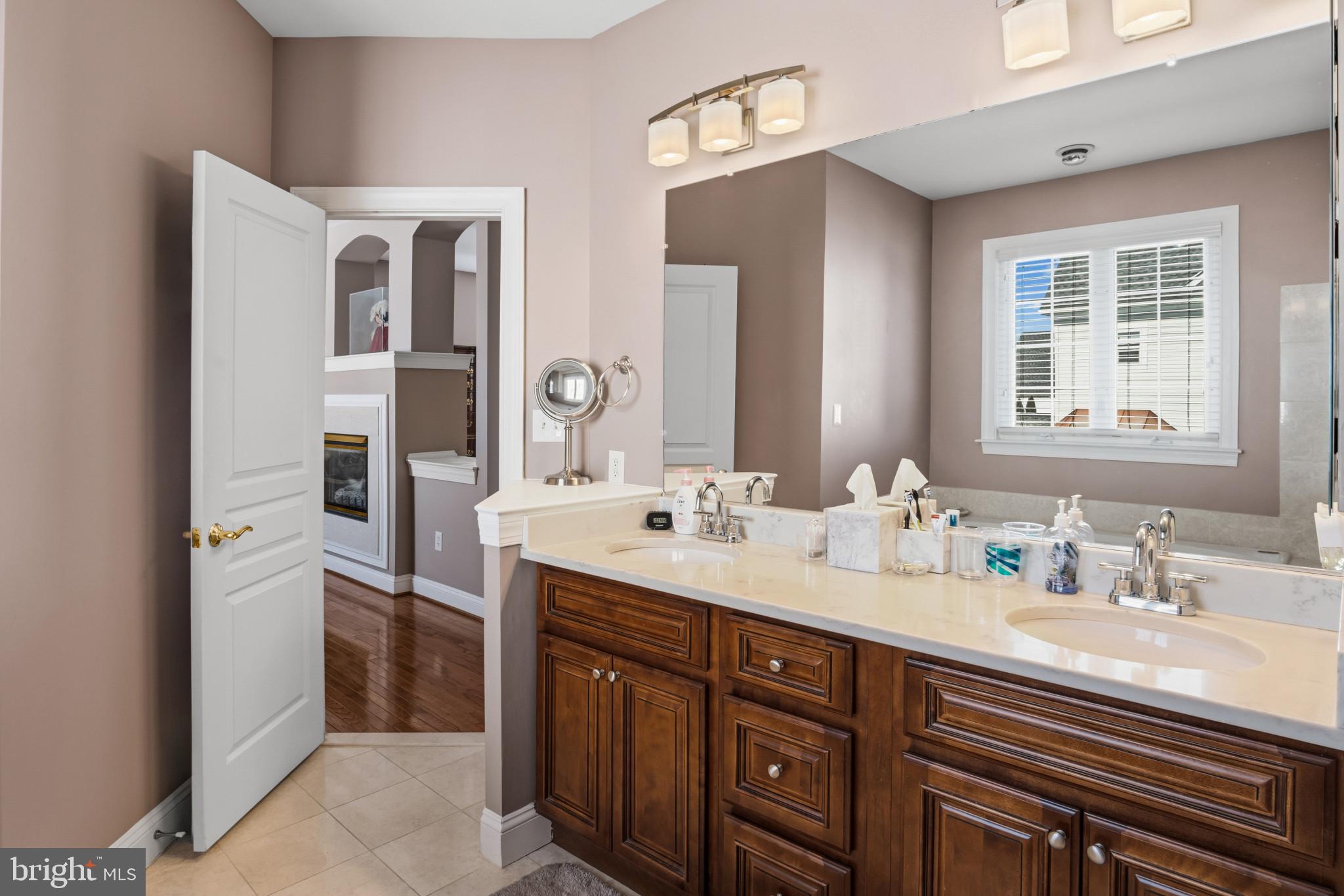 JOHN LEARY - Residential