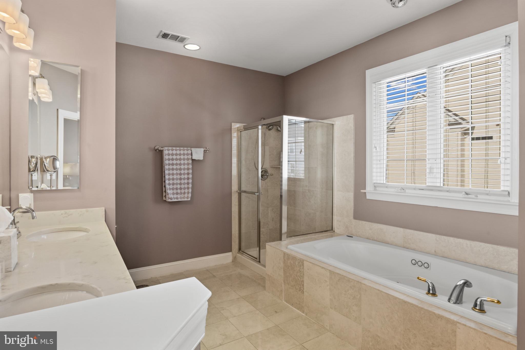 JOHN LEARY - Residential