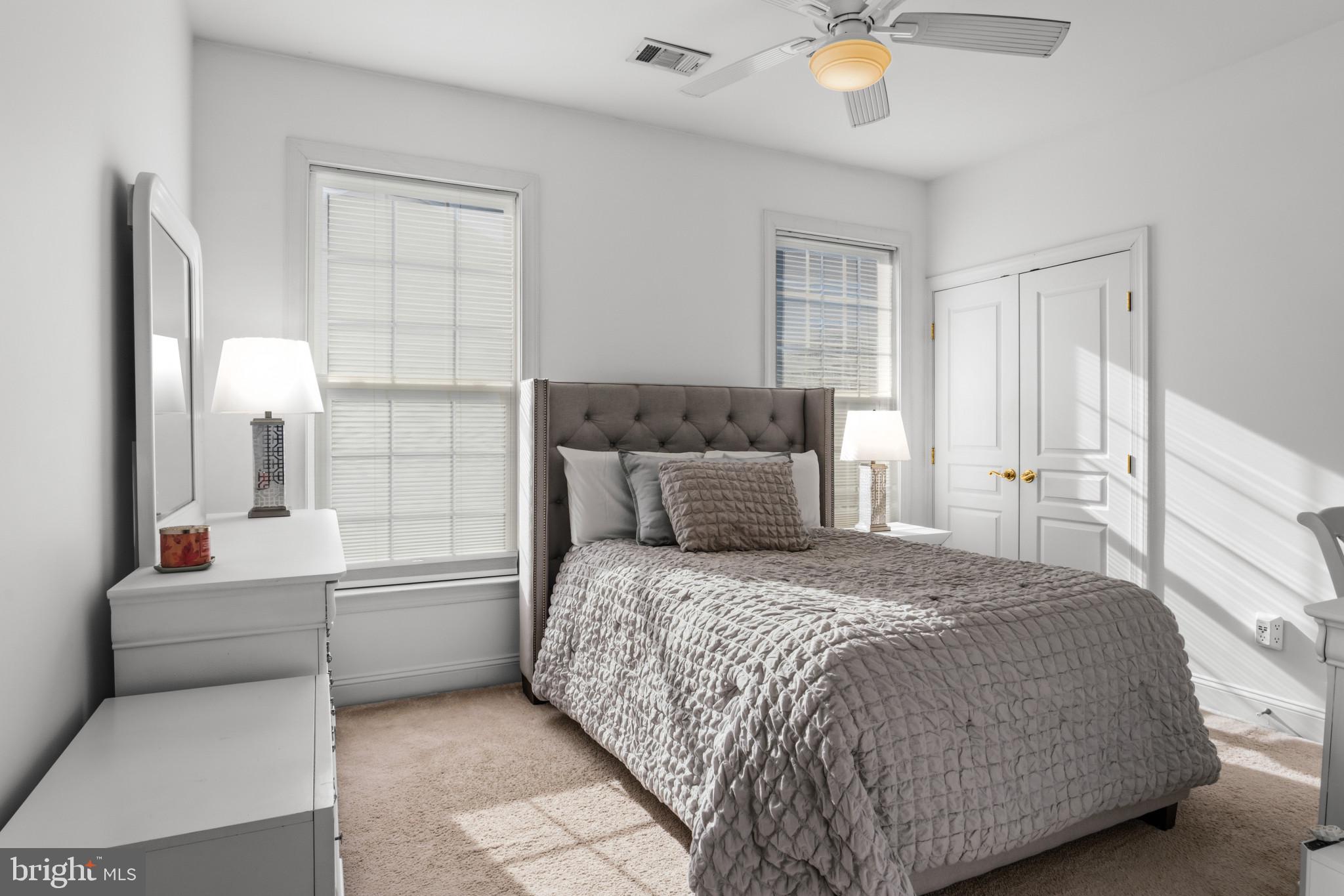 JOHN LEARY - Residential