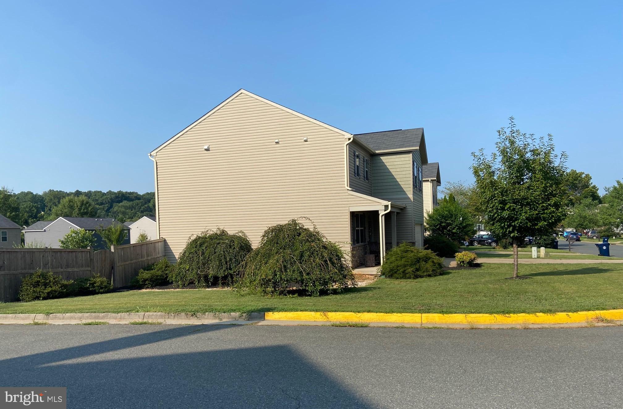 ORANGE ESTATES - Residential