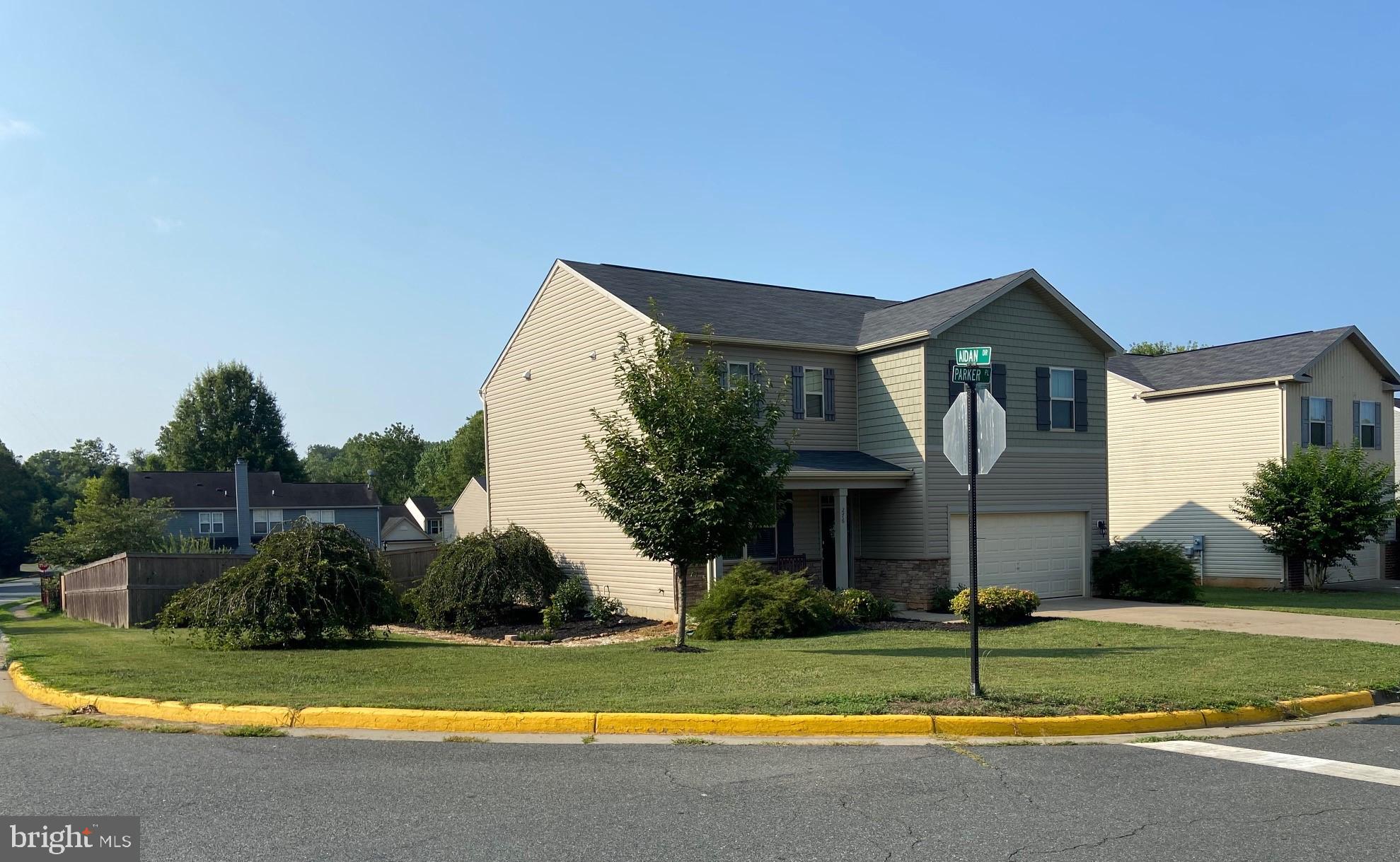 ORANGE ESTATES - Residential