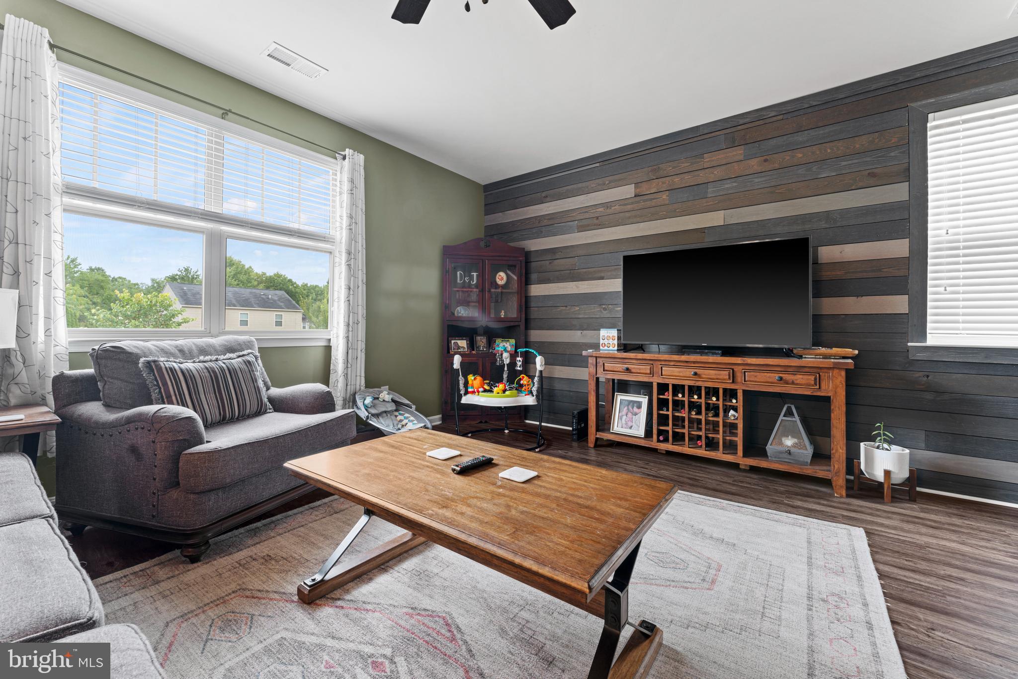 ORANGE ESTATES - Residential