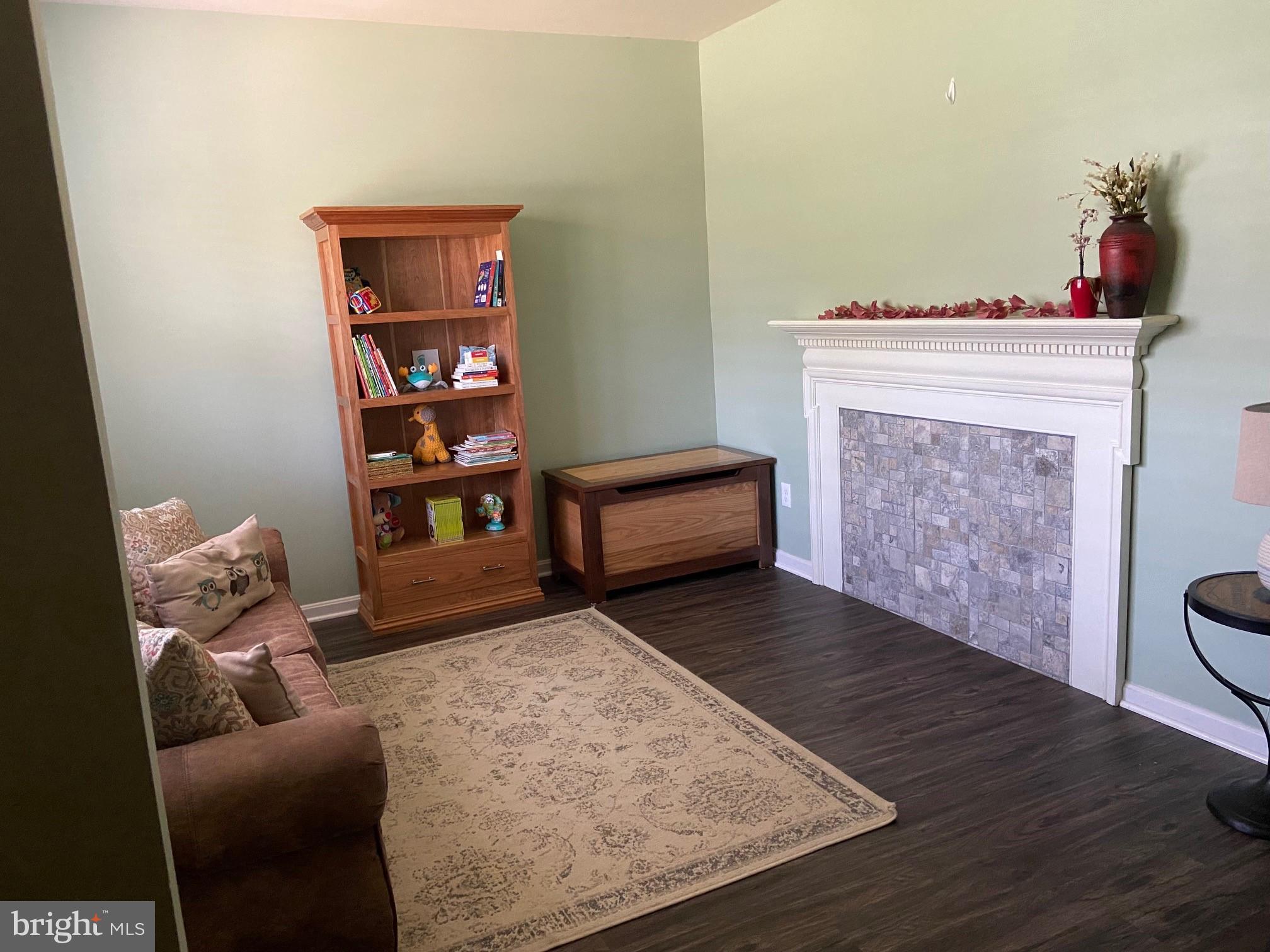 ORANGE ESTATES - Residential