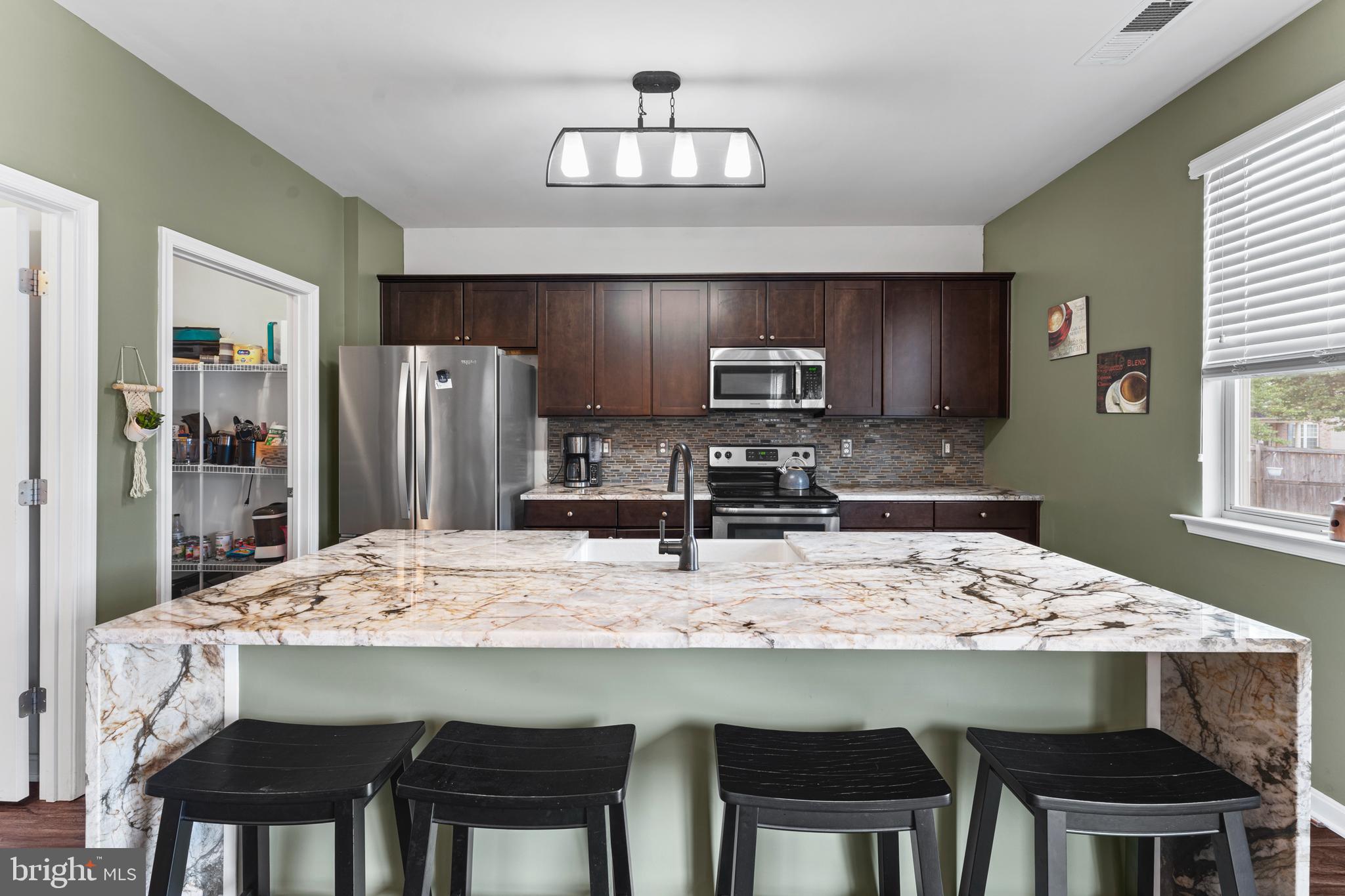 ORANGE ESTATES - Residential