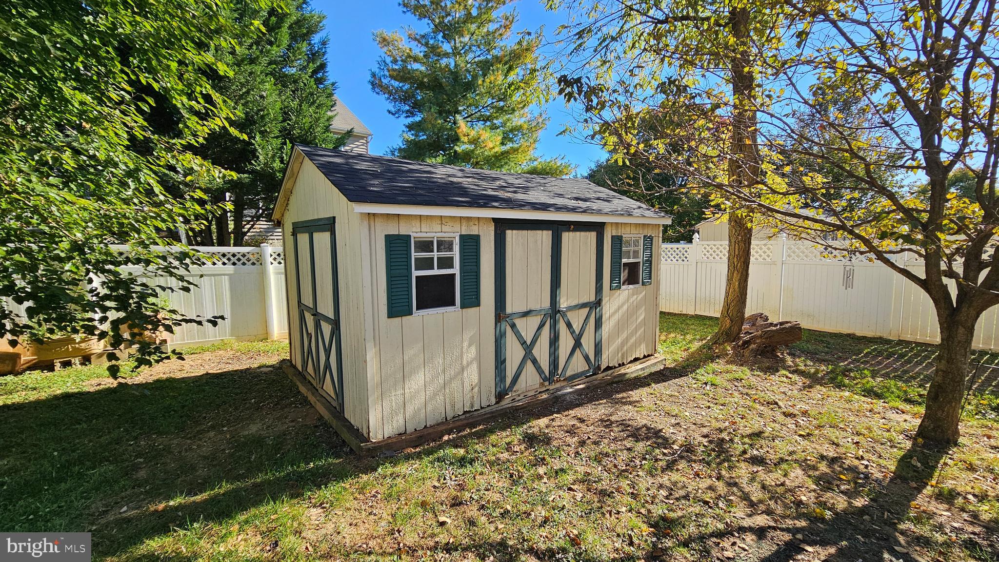 CANAL RUN - Residential Lease