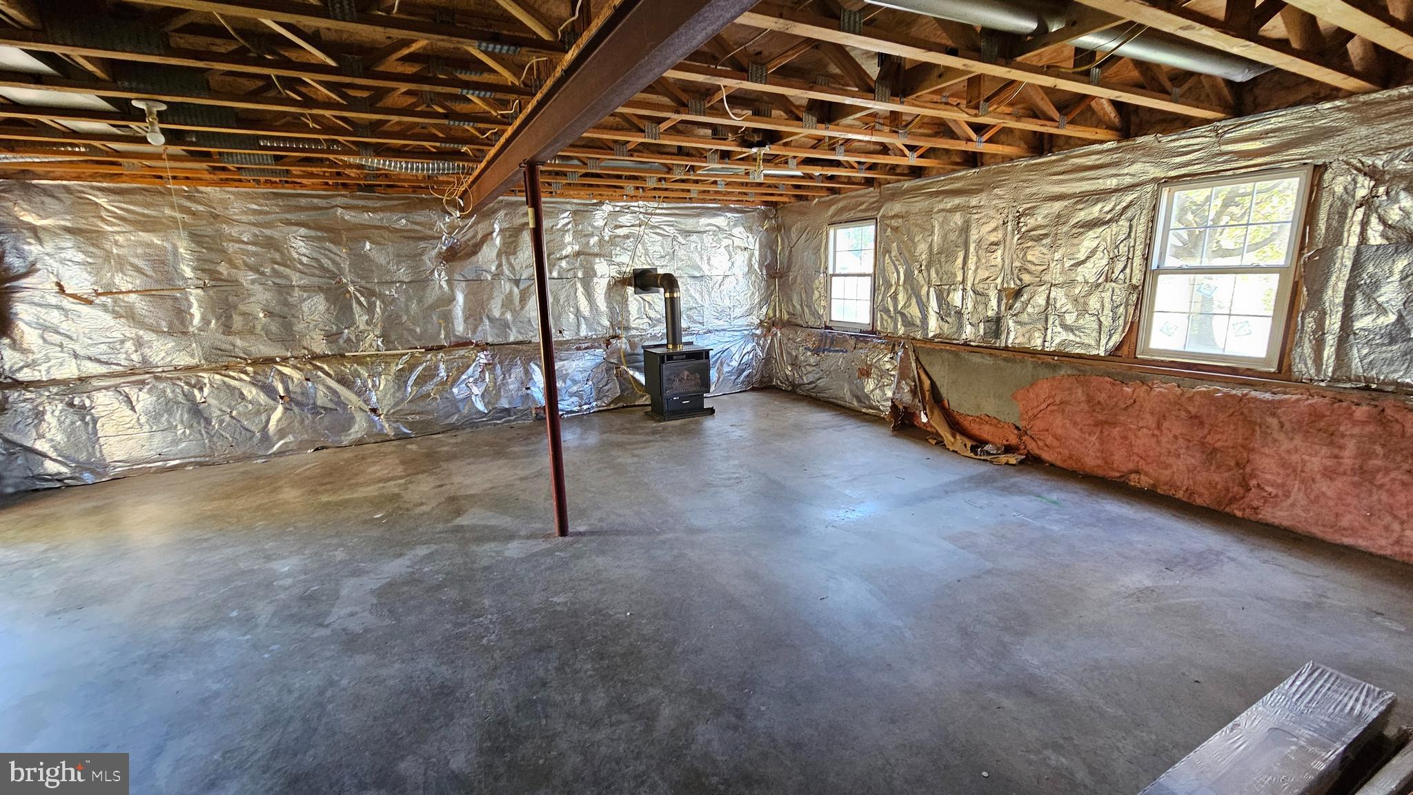 CANAL RUN - Residential Lease