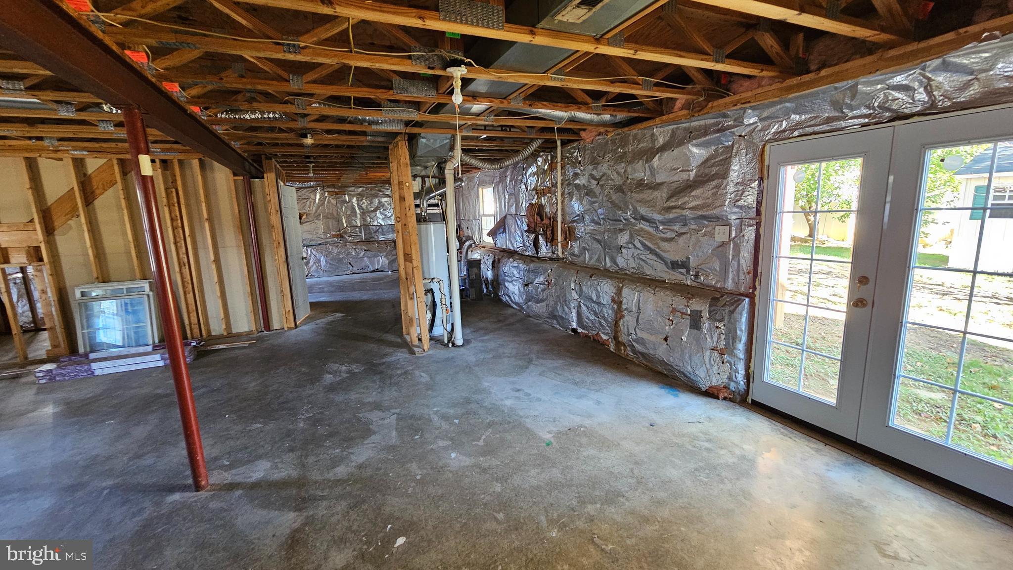 CANAL RUN - Residential Lease