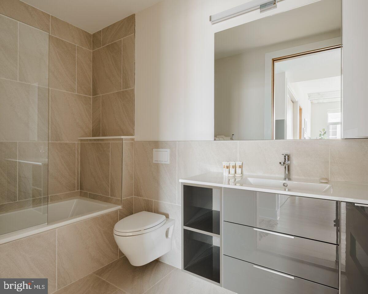 OLD CITY - Residential Lease