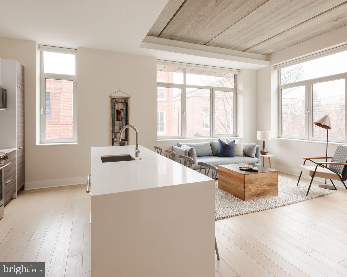 OLD CITY - Residential Lease