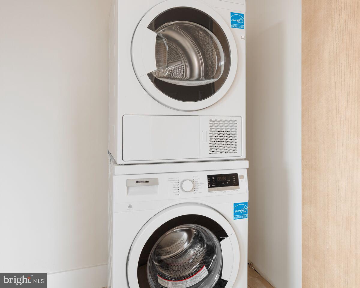 OLD CITY - Residential Lease