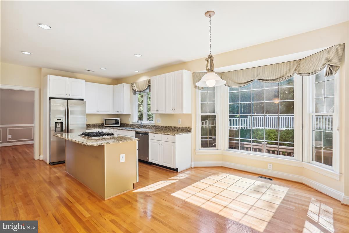 8931 FALLS FARM DRIVE