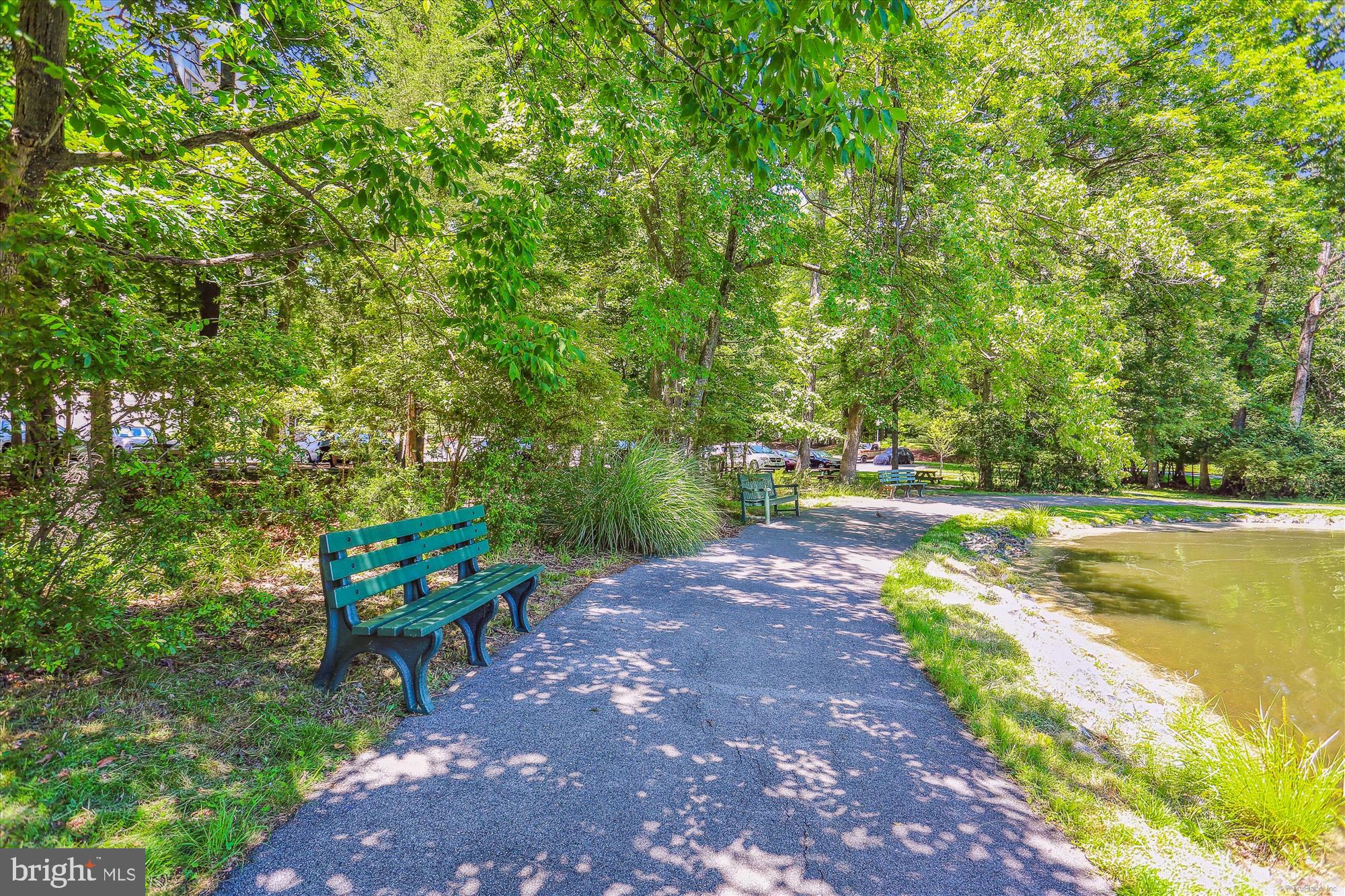 LEISURE WORLD - Residential