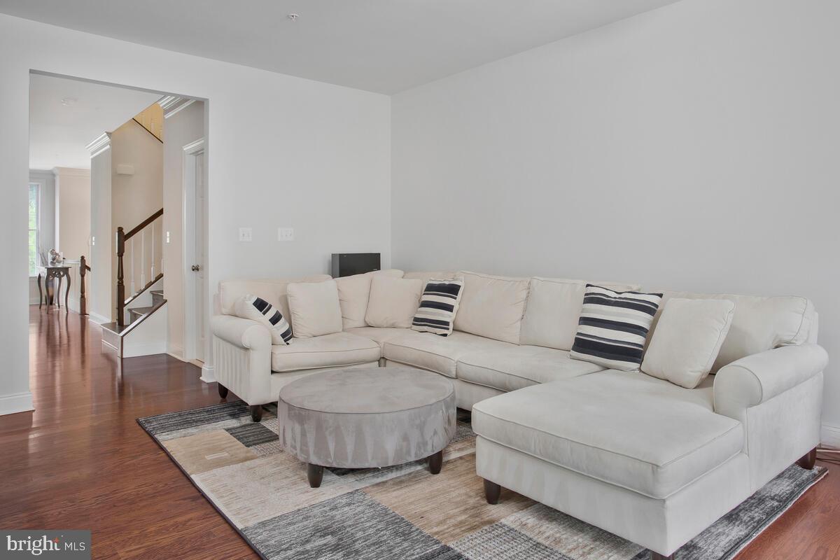 THE MEADOWS AT ARUNDEL FOREST - Residential