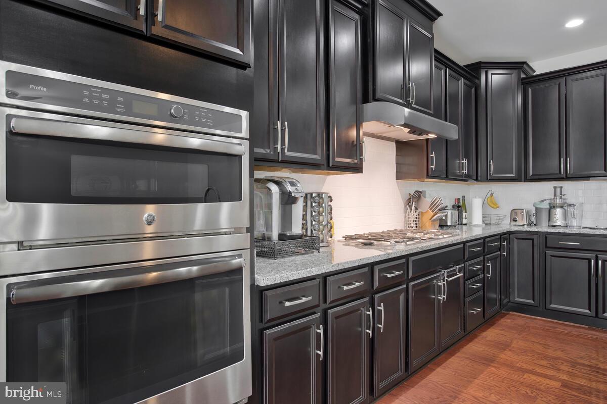 THE MEADOWS AT ARUNDEL FOREST - Residential