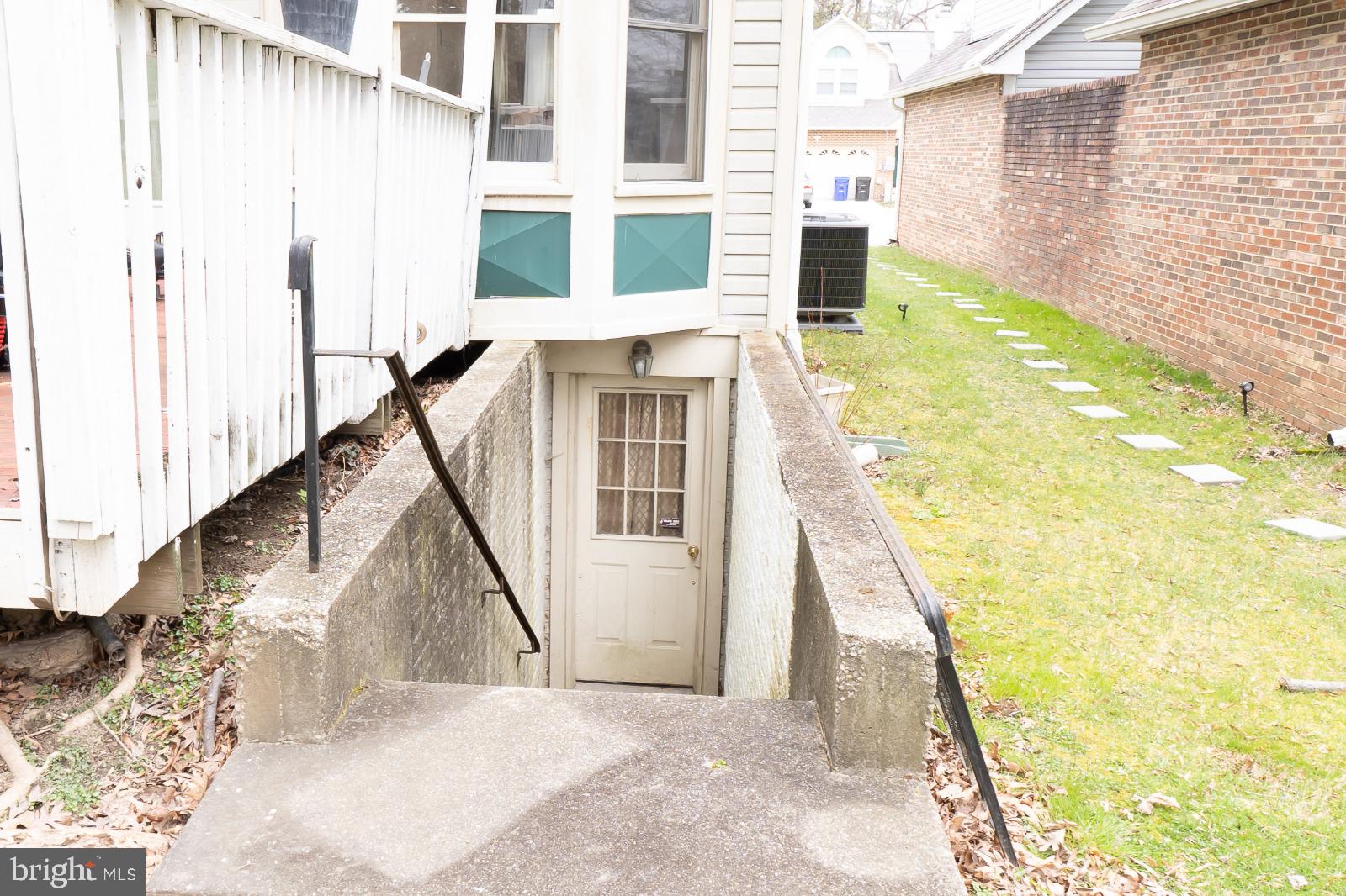 GREENS OF PATUXENT - Residential Lease