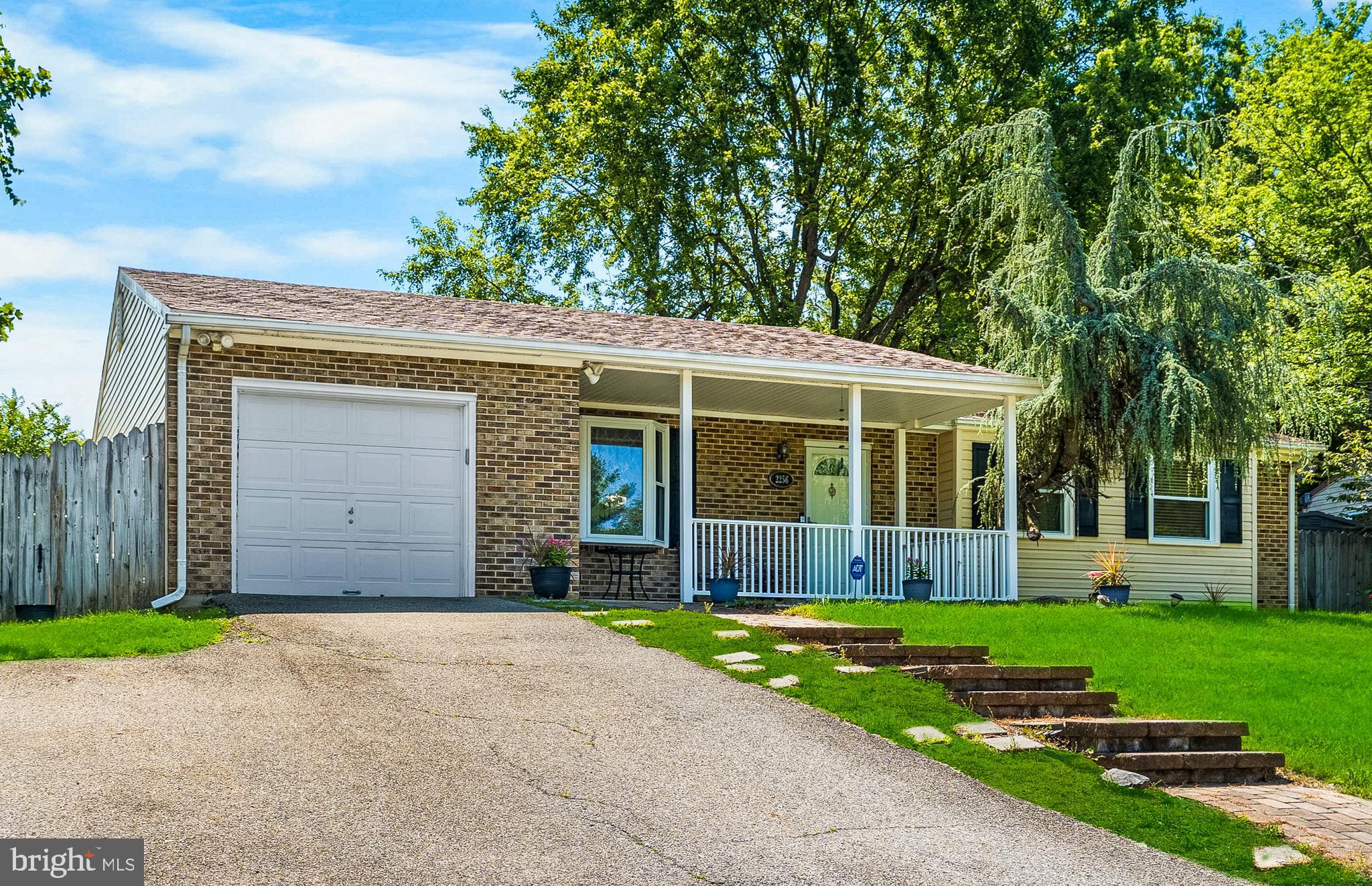 2256 WESTWOOD DRIVE