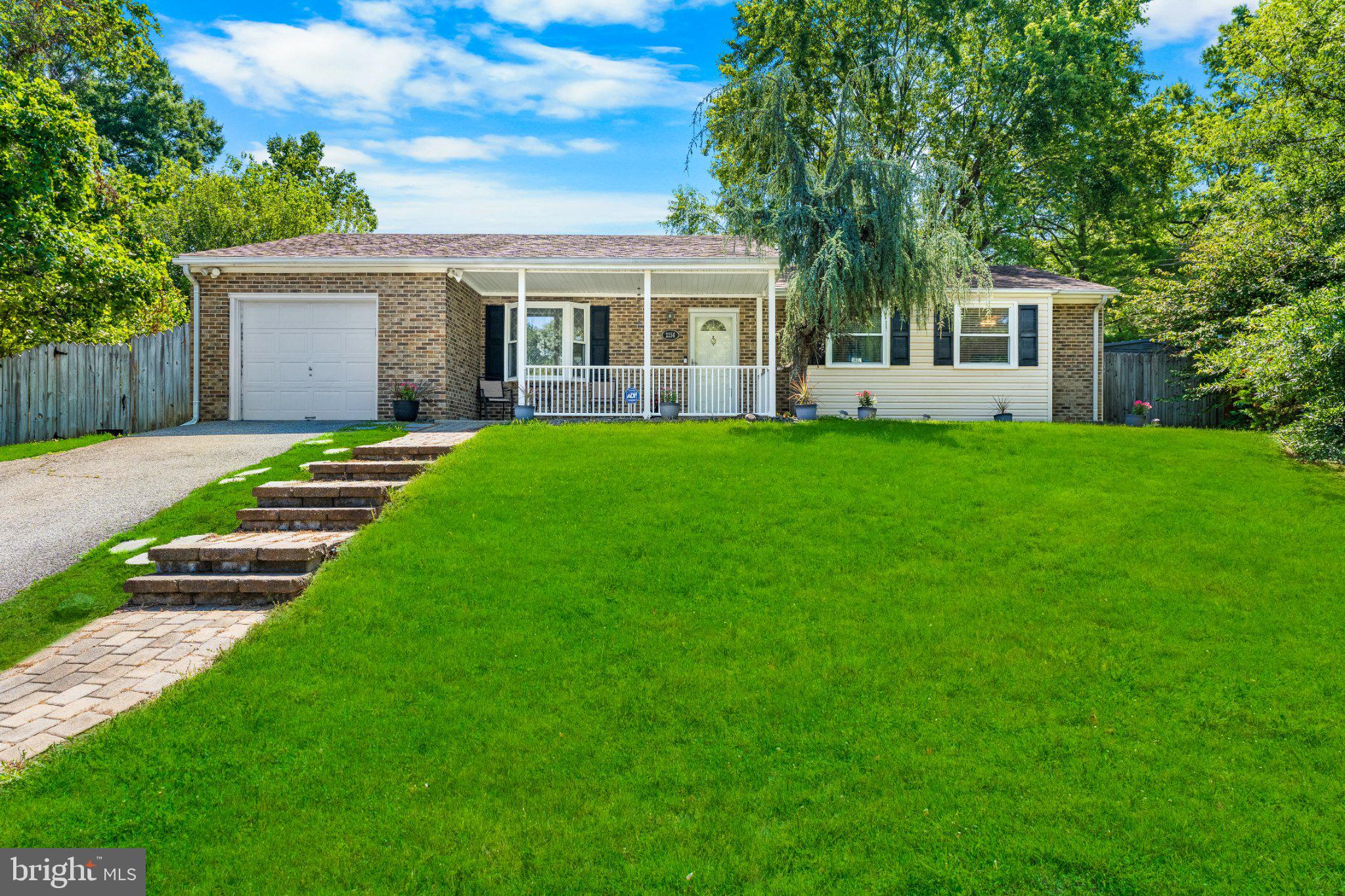 2256 WESTWOOD DRIVE