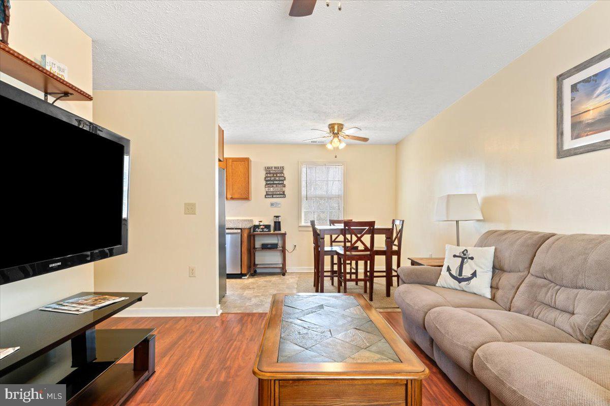 ANNA HIGHVIEW - Residential