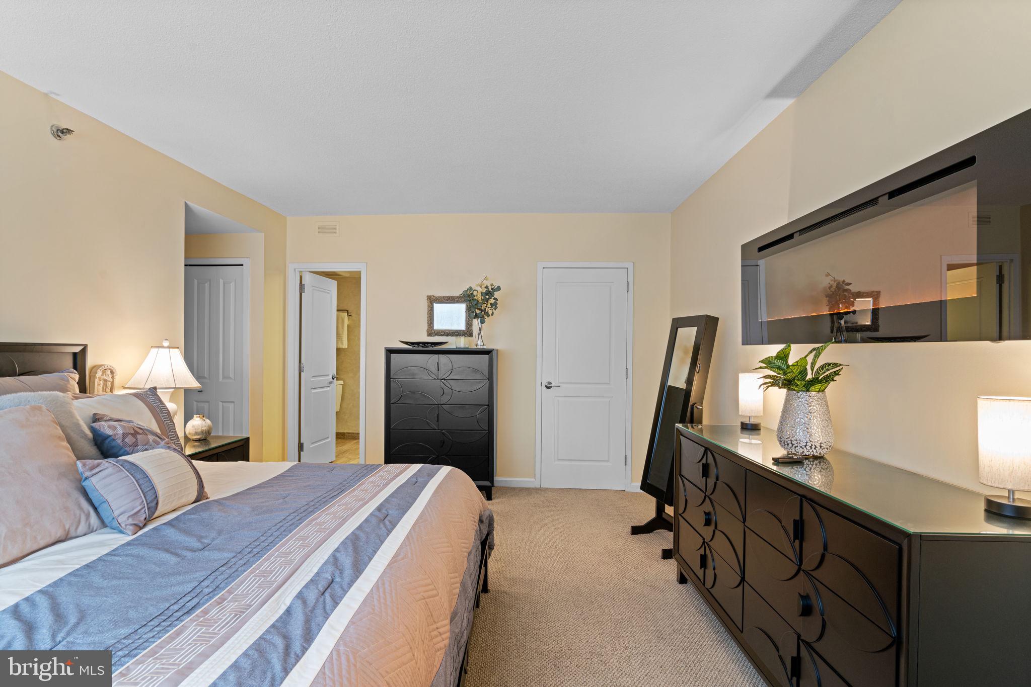 CRYSTAL PARK - Residential Lease