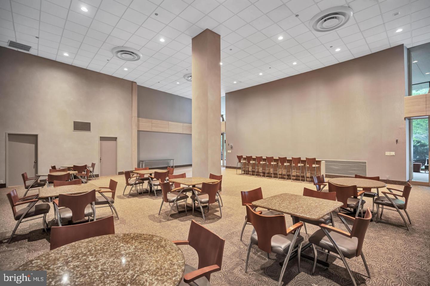 CRYSTAL PARK - Residential Lease