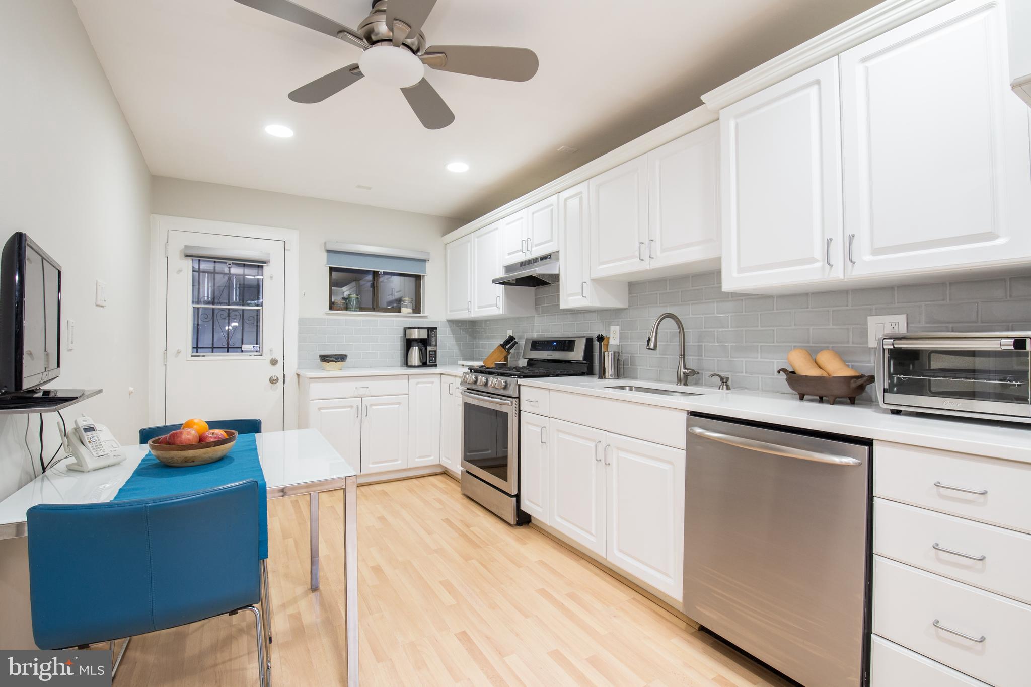 SOCIETY HILL - Residential