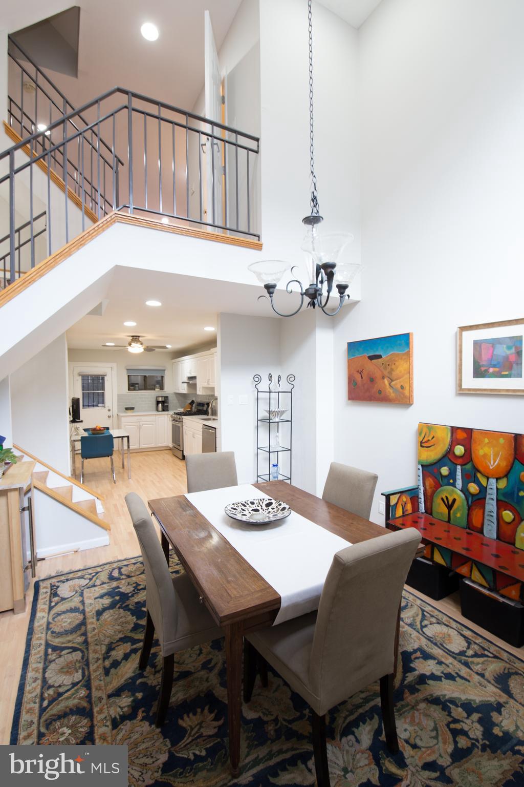 SOCIETY HILL - Residential