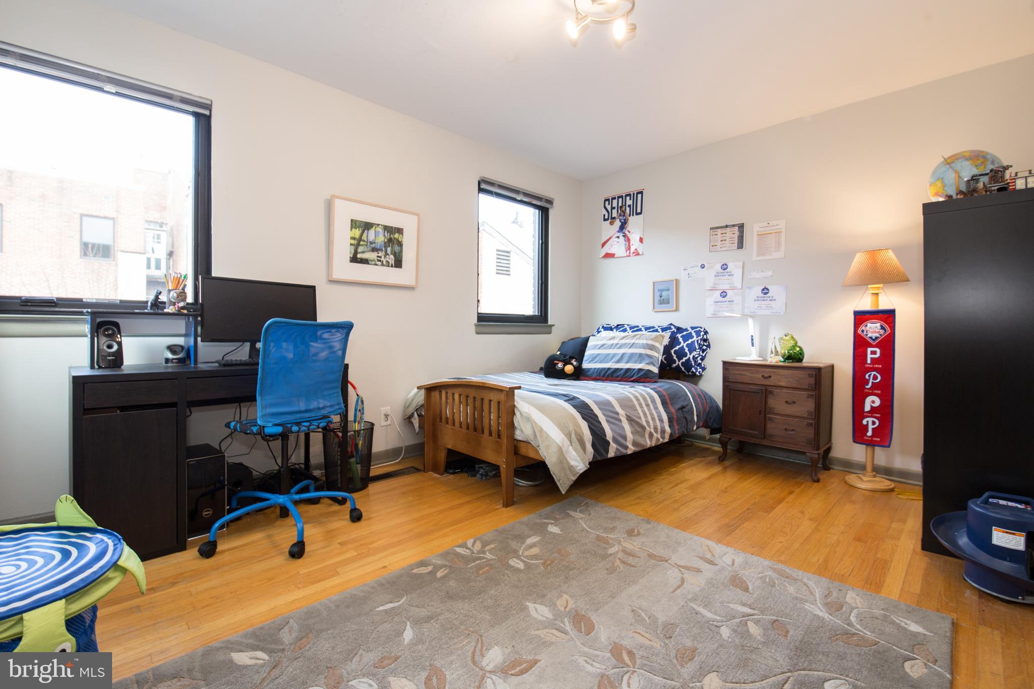 SOCIETY HILL - Residential