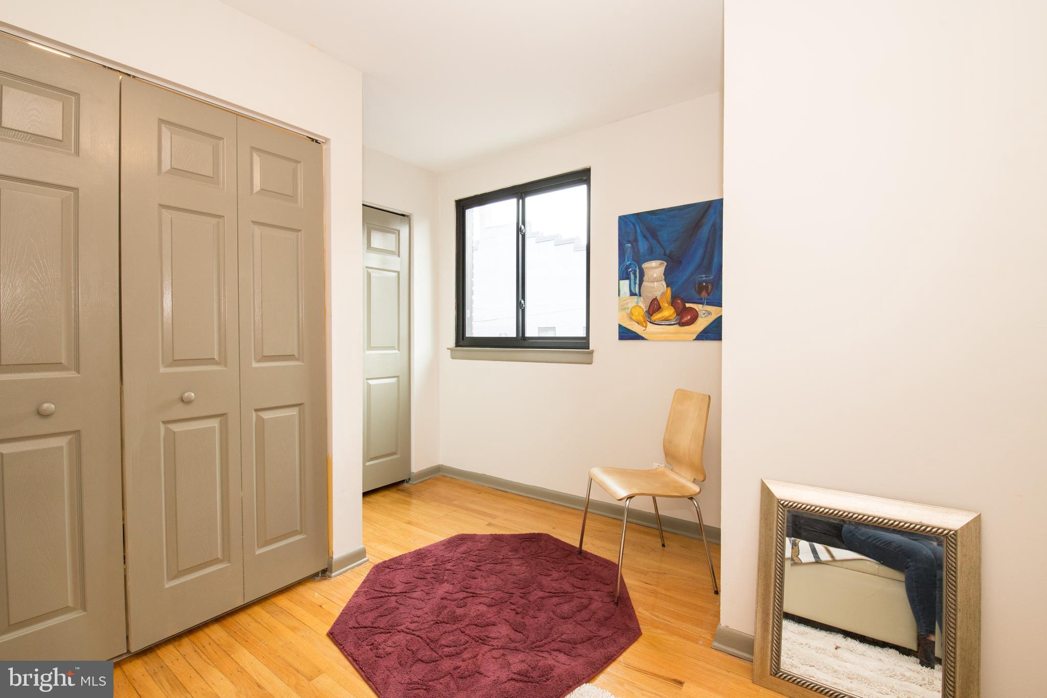 SOCIETY HILL - Residential