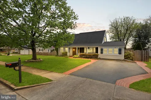 13129 Pennypacker Lane, Fairfax, VA 22033 - MLS#: VAFX2233560