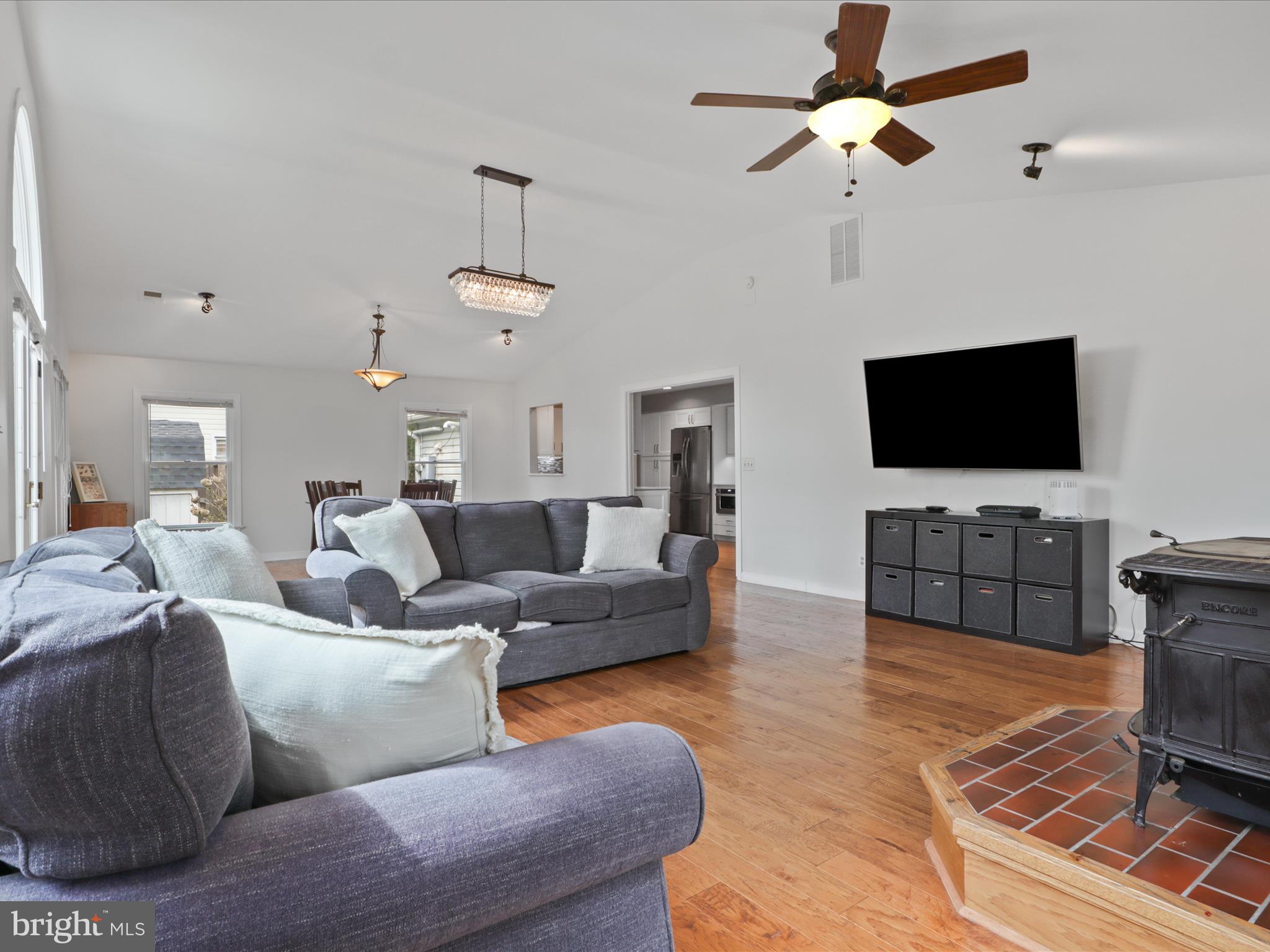 13129 PENNYPACKER LANE