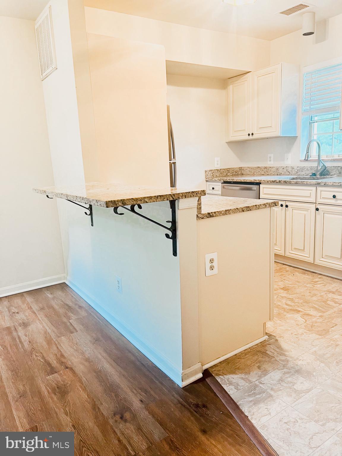 HARBOR TERRACE - Residential Lease