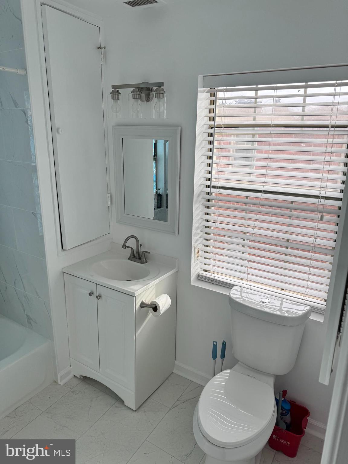 HARBOR TERRACE - Residential Lease