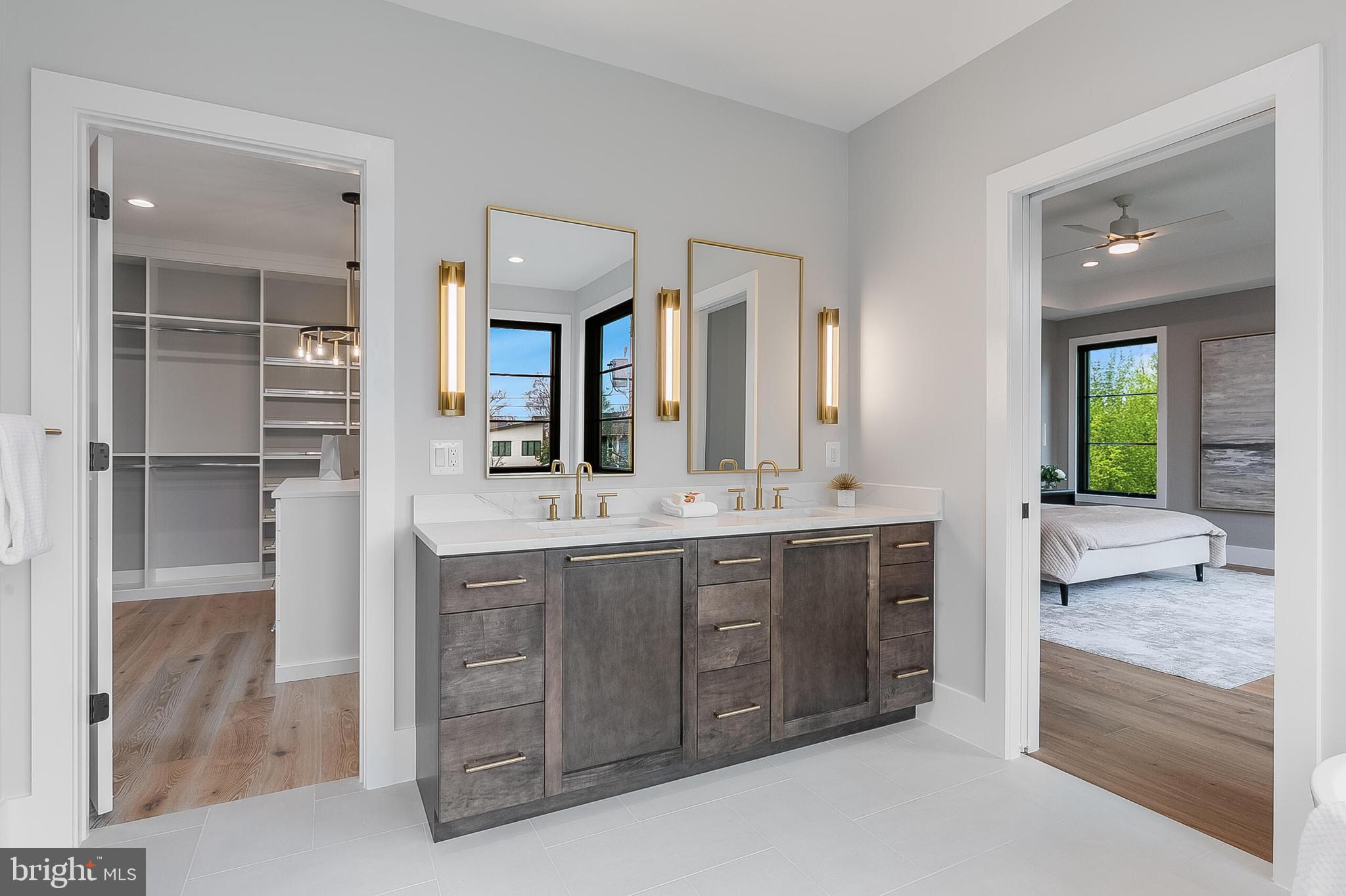 CLARENDON - Residential