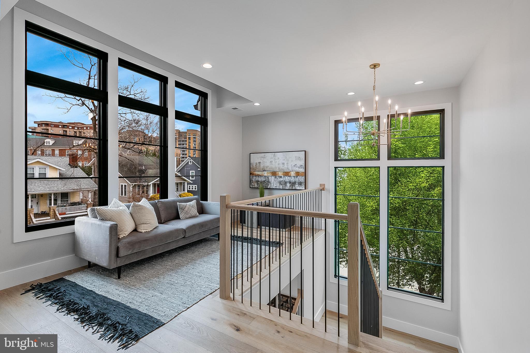 CLARENDON - Residential