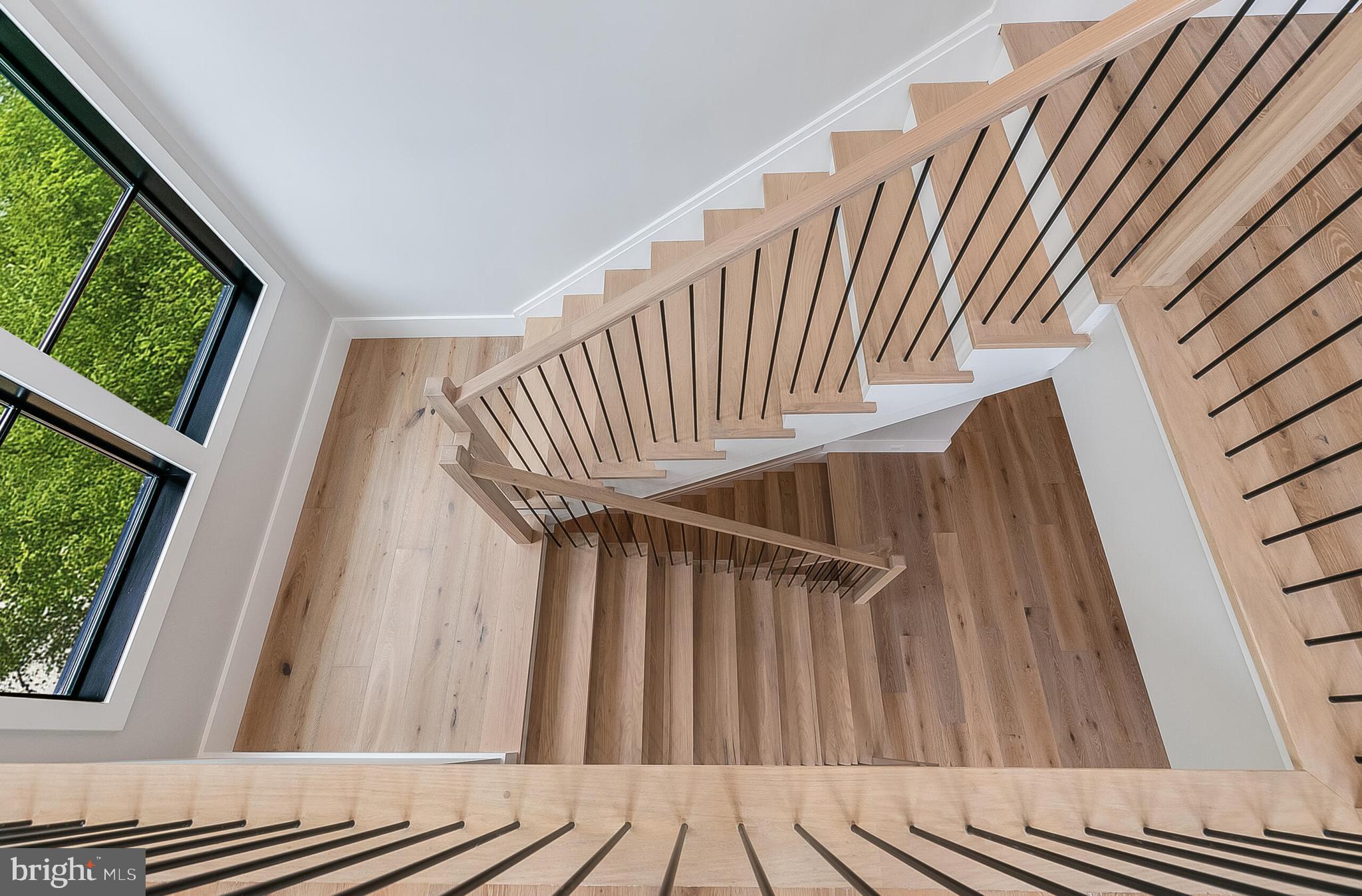 CLARENDON - Residential