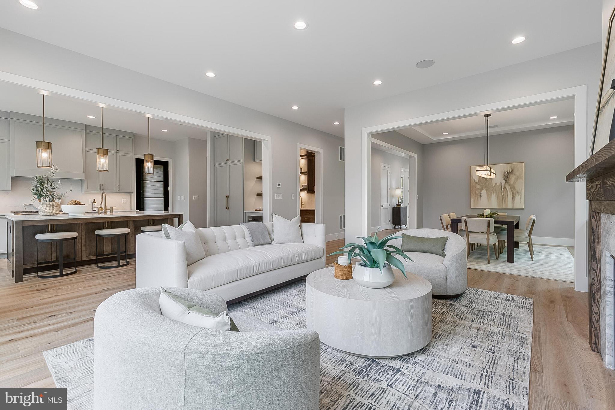 CLARENDON - Residential