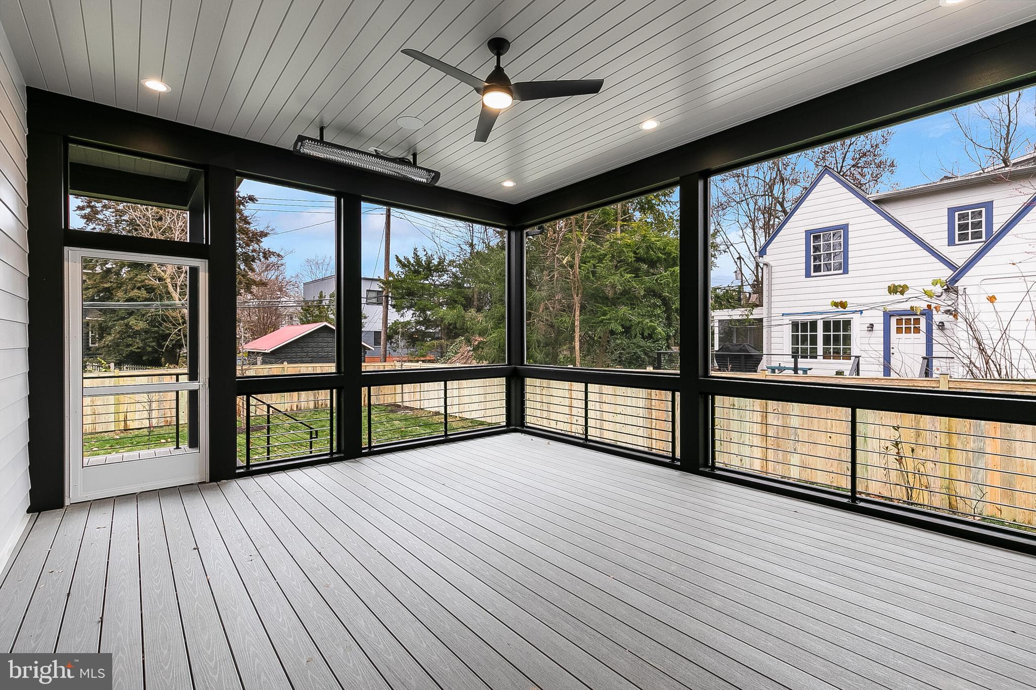 CLARENDON - Residential