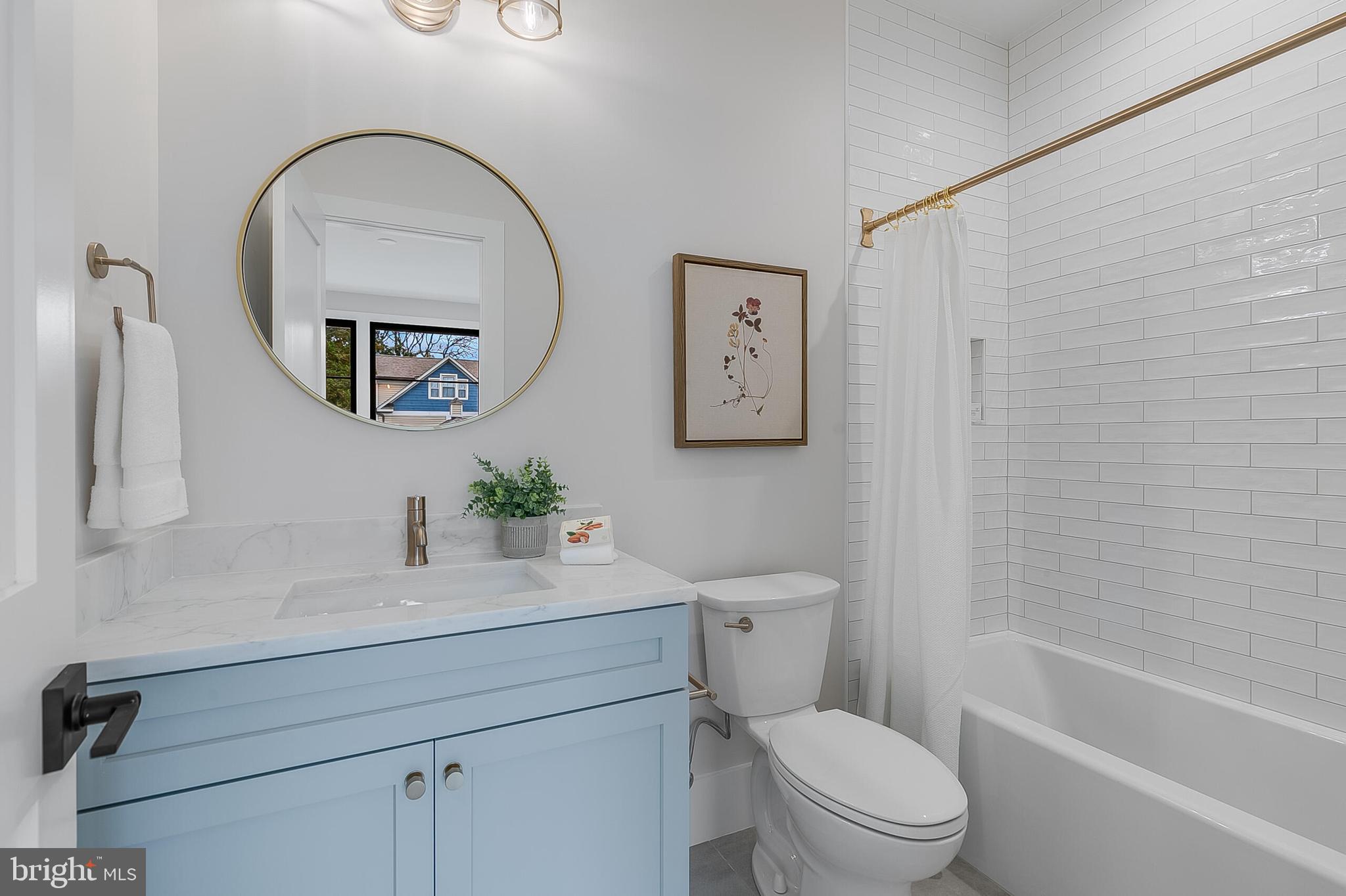 CLARENDON - Residential