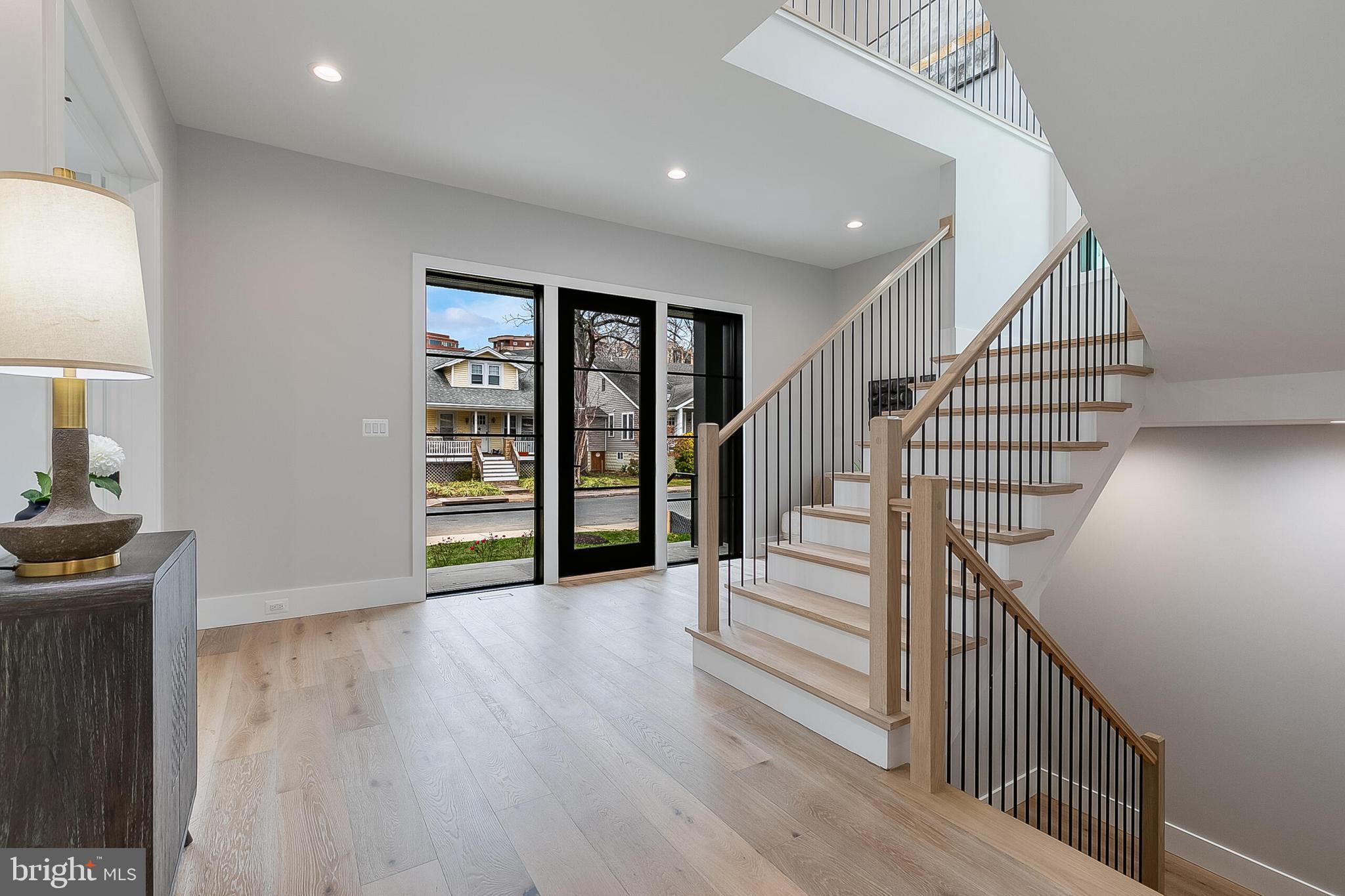 809 N KENMORE STREET