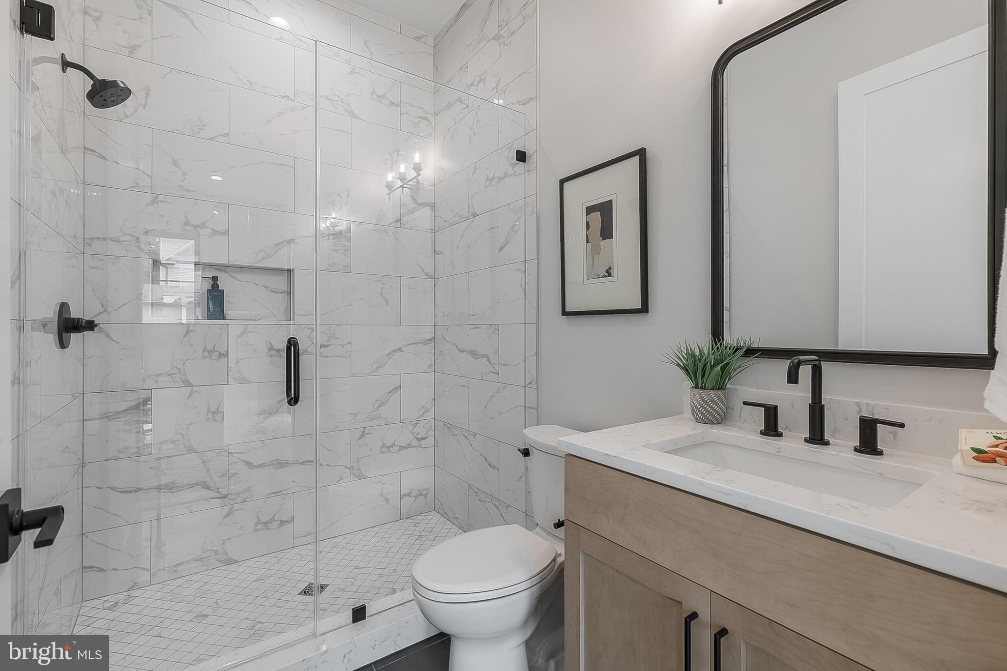 CLARENDON - Residential