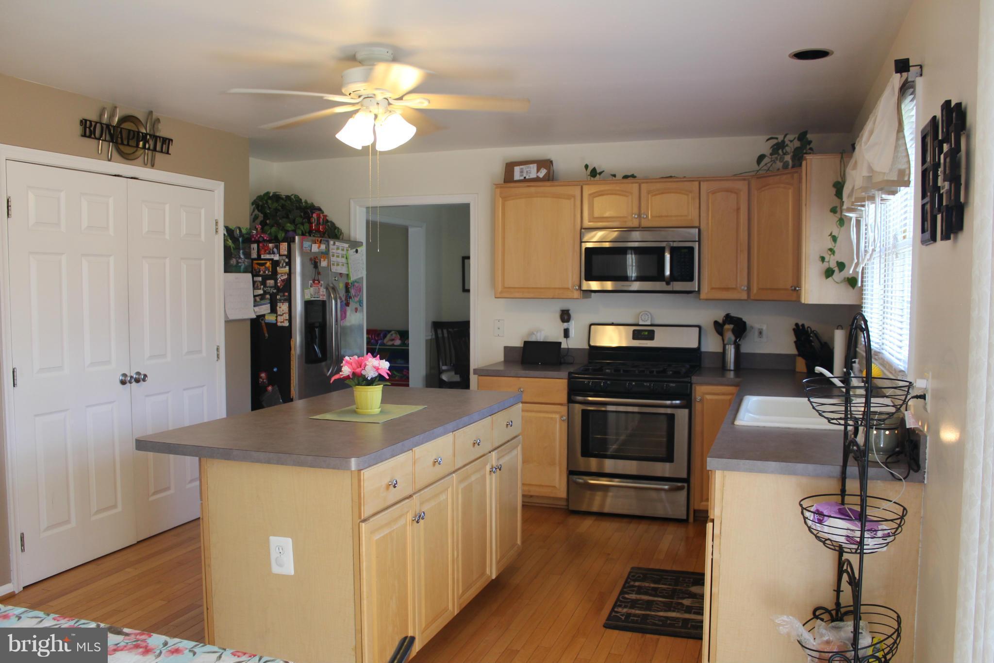 HAMPTON OAKS - Residential Lease