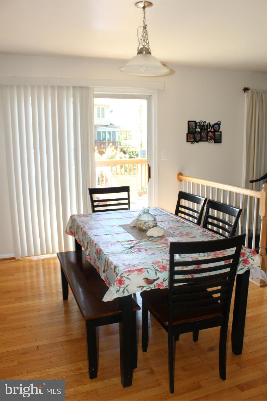 HAMPTON OAKS - Residential Lease