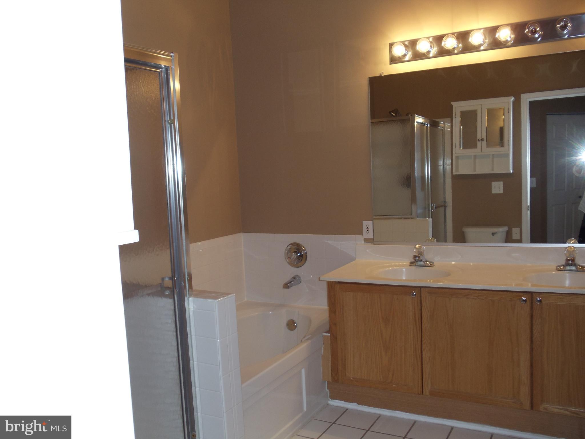 WESTBRIAR CONDOMINIUMS - Residential Lease